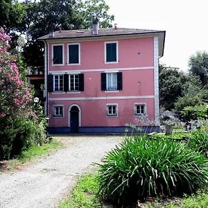 The Italian Riviera , San Salvatore (Genoa) Italie